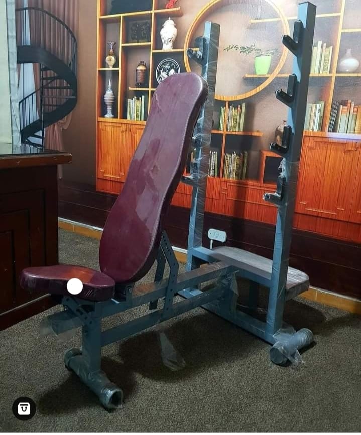 Small local bench with stand, 150 kg levels