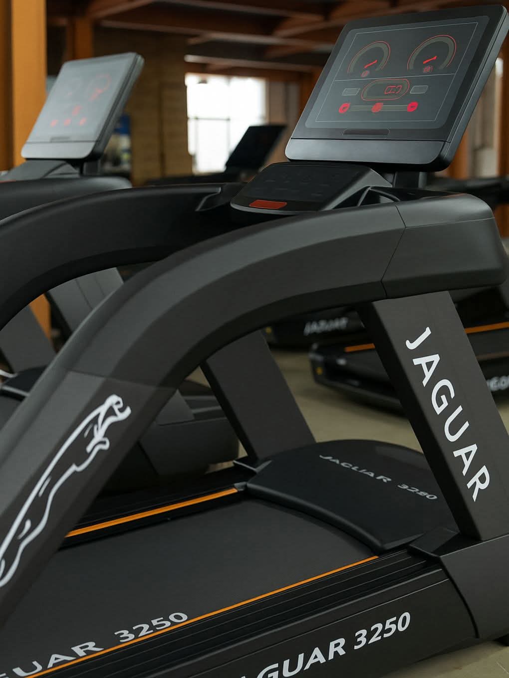 مشاية جاجوار 300ك بالانكلين
